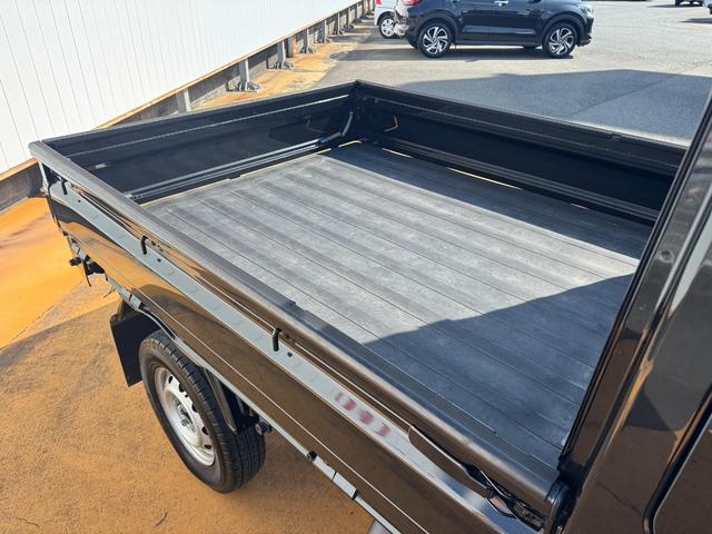 ハイゼットトラック ジャンボエクストラ 社外フルセグナビ 2WD 5MT マニュアル車 プッシュボタンスタート(10枚目)