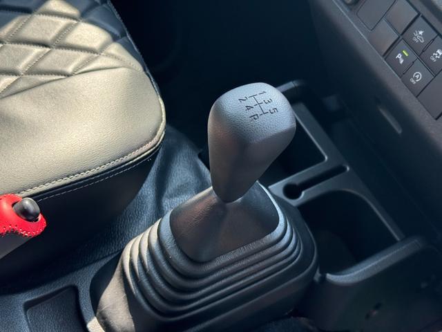 ハイゼットトラック ジャンボエクストラ 社外フルセグナビ 2WD 5MT マニュアル車 プッシュボタンスタート(29枚目)