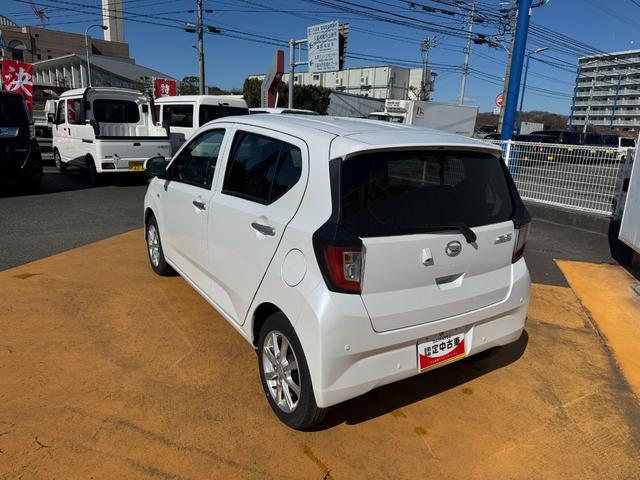 ミライース Ｇ　ＳＡＩＩＩ　新車保証継承付　弊社デモカーＵＰ車　オーディオレス　バックカメラ付　プッシュボタンスタート　シートヒーター（5枚目）