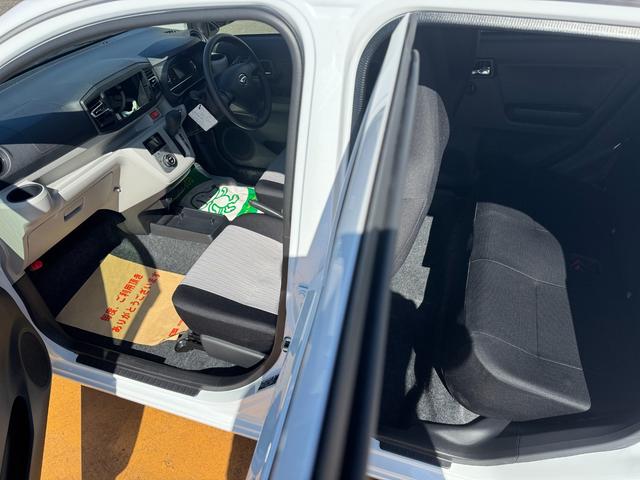 ミライース Ｇ　ＳＡＩＩＩ　新車保証継承付　弊社デモカーＵＰ車　オーディオレス　バックカメラ付　プッシュボタンスタート　シートヒーター（12枚目）