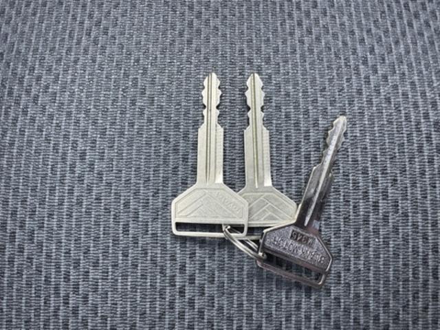 �ԗ��̏ڍׂ��Ԃɕt���܂��Ă̓X�^�b�t�܂ł��C�y�ɂ��₢���킹���������B