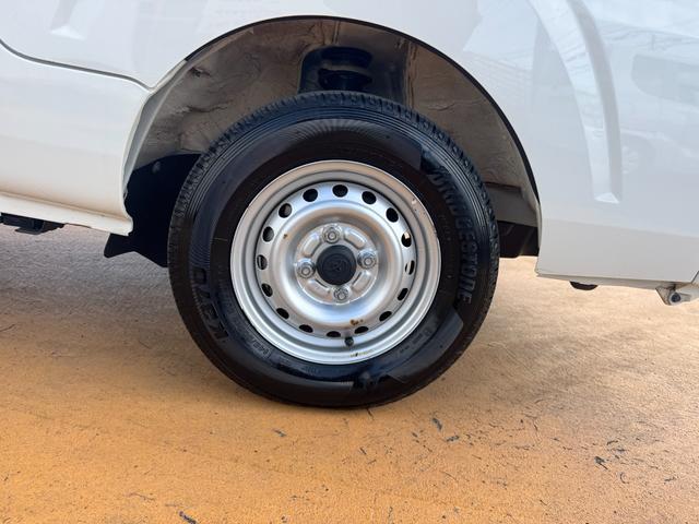 �ԗ��̏ڍׂ��Ԃɕt���܂��Ă̓X�^�b�t�܂ł��C�y�ɂ��₢���킹���������B