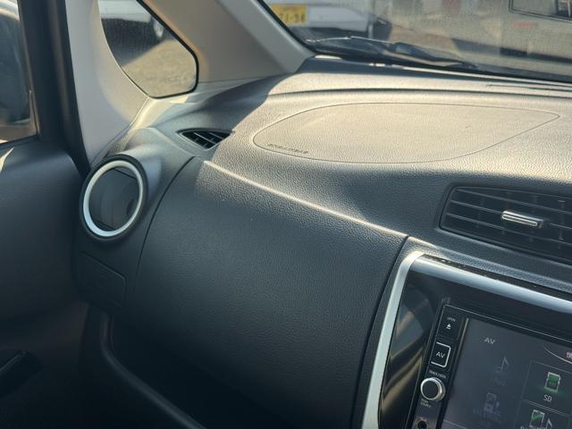 �ԗ��̏ڍׂ��Ԃɕt���܂��Ă̓X�^�b�t�܂ł��C�y�ɂ��₢���킹���������B