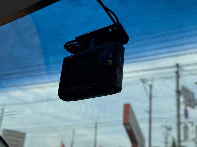 �ԗ��̏ڍׂ��Ԃɕt���܂��Ă̓X�^�b�t�܂ł��C�y�ɂ��₢���킹���������B