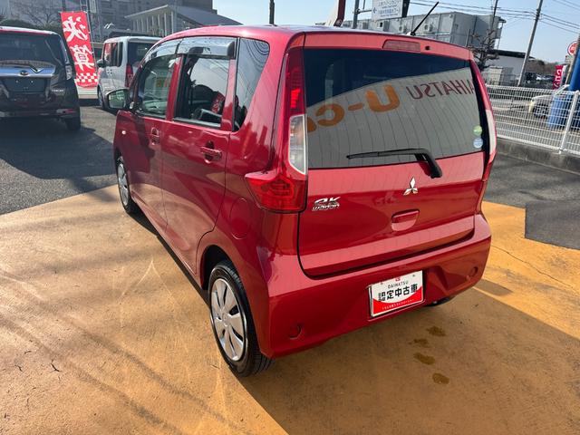 �����h�A�E�����N�H�[�^�[�E�o�b�N�h�A�E�B���h�E�ɃX���[�N�h�K���X���̗p