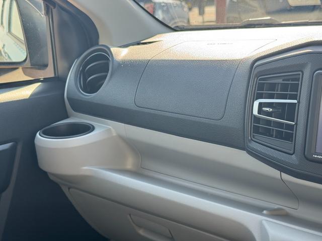 �ԗ��̏ڍׂ��Ԃɕt���܂��Ă̓X�^�b�t�܂ł��C�y�ɂ��₢���킹���������B