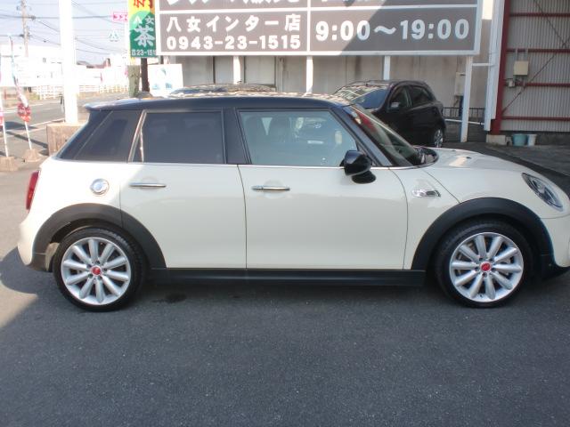 ＭＩＮＩ クーパーＳＤ　サンルーフ付き（4枚目）