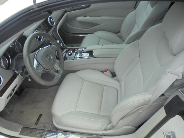 SL350ブルーエフィシェンシー ナビフルセグTVBカメラETCプワトロニックパワートランクキーレスゴーレーダーセーフティマジックスカイコントロールパノラミックバイオルーフAMG仕様20インチAW(11枚目)