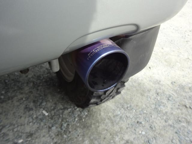 ジムニー ＸＣ　インタークーラーターボ　５速ミッション　４ＷＤ　リフトアップ　純正アルミ　社外マフラー　ナビ　テレビ　サイドシルガード（15枚目）