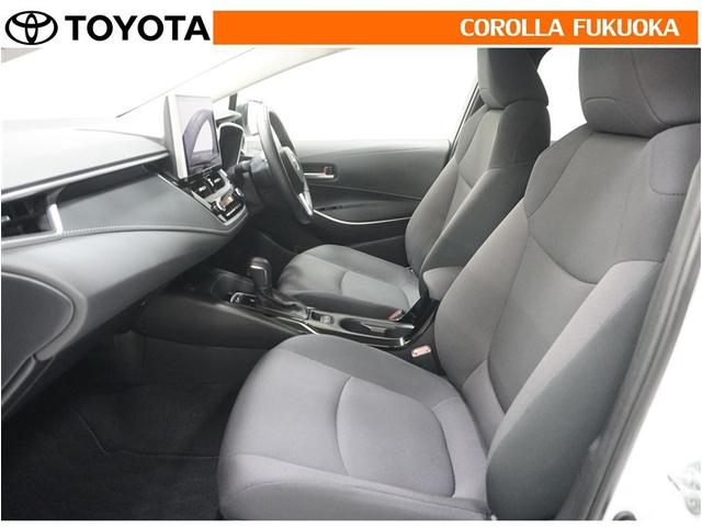 カローラ ハイブリッド　Ｇ　衝突被害軽減システム　メモリーナビ　フルセグ　ＥＴＣ　バックカメラ　ドラレコ　キーレス　スマートキー　盗難防止装置（11枚目）