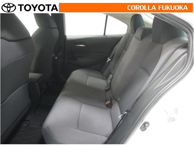 カローラ ハイブリッド　Ｇ　衝突被害軽減システム　メモリーナビ　フルセグ　ＥＴＣ　バックカメラ　ドラレコ　キーレス　スマートキー　盗難防止装置（12枚目）