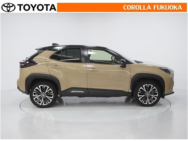 ヤリスクロス ハイブリッドＺ　衝突被害軽減システム　メモリーナビ　ＥＴＣ　バックカメラ　ドラレコ　キーレス　スマートキー　盗難防止装置（9枚目）