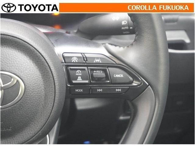 �������H�Ȃǂ����̑��x�ő��s�������ꍇ�ɁA�X�C�b�`�𑀍삷�邱�ƂŃA�N�Z���y�_���𓥂܂��ɒ葬���s�ł��܂��B