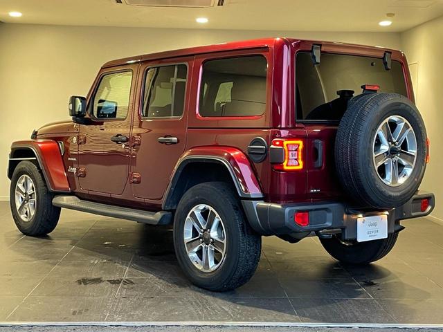 ジープ・ラングラーアンリミテッド サハラ　ワンオーナー　禁煙車　８．４型ナビ　アダプティブクルーズコントロール　バックカメラ　シートヒーター　ハンドルヒーター　ＬＥＤヘッドライト　ＥＴＣ２．０　ＡｐｐｌｅＣａｒＰｌａｙ　ＡＩＰＩＮＥ音響（10枚目）