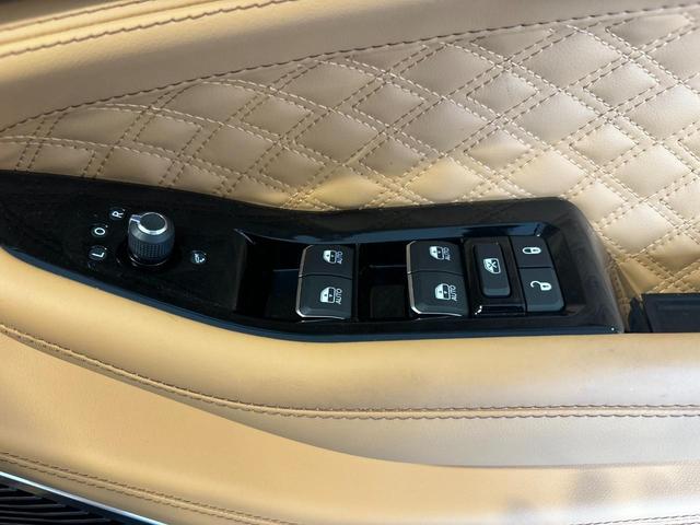 ジープ・グランドチェロキー４ｘｅ サミットリザーブ　４ｘｅ　登録済み未使用車　ＭｃｌｎｔｏｓｈプレミアムサウンドスピーカーＡｐｐｌｅ　Ｃａｒ　Ｐｌａｙ　デュエルペインパノラミックサンルーフ（24枚目）