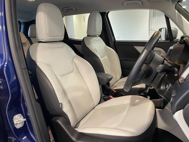 ジープ・レネゲード リミテッド　１オーナー　禁煙車　ＬＥＤヘッドライト　純正ドライブレコーダー　ホワイトレザー　シートヒーター　ハンドルヒーター　アダプティブクルーズコントロール　電動パーキングブレーキ（12枚目）
