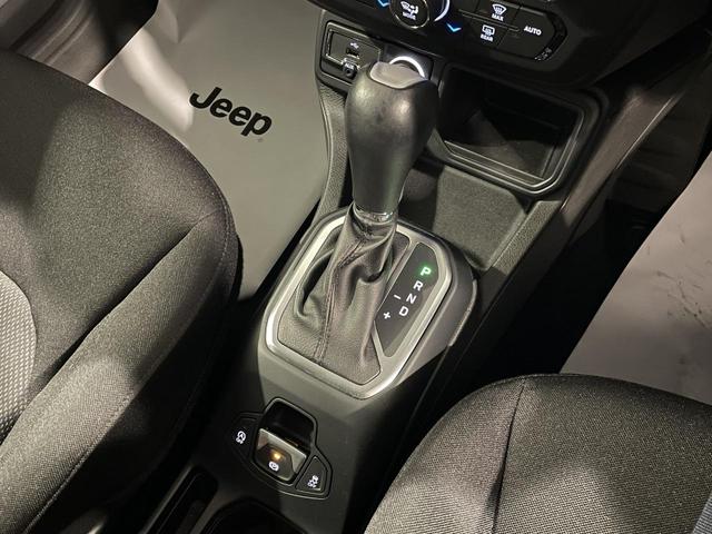 ジープ・レネゲード ロンジチュード　ワンオーナー　禁煙車　ＡｐｐｌｅＣａｒＰｌａｙ　バックカメラ　ＥＴＣ　電動パーキングブレーキ（37枚目）