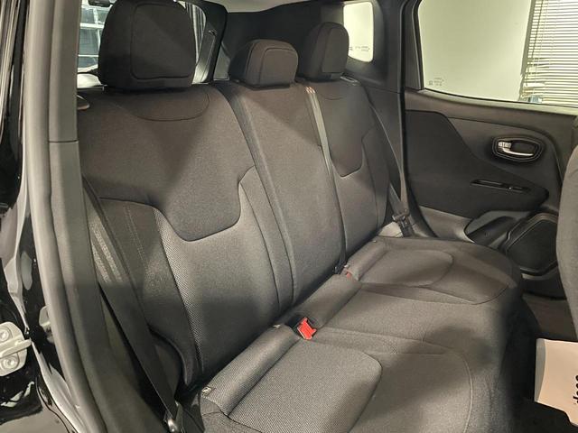 ジープ・レネゲード ロンジチュード　ワンオーナー　禁煙車　ＡｐｐｌｅＣａｒＰｌａｙ　バックカメラ　ＥＴＣ　電動パーキングブレーキ（42枚目）