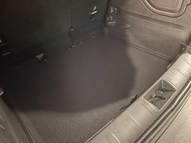 ジープ・レネゲード ロンジチュード　ワンオーナー　禁煙車　ＡｐｐｌｅＣａｒＰｌａｙ　バックカメラ　ＥＴＣ　電動パーキングブレーキ（53枚目）