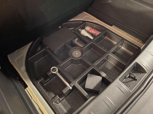 ジープ・レネゲード ロンジチュード　ワンオーナー　禁煙車　ＡｐｐｌｅＣａｒＰｌａｙ　バックカメラ　ＥＴＣ　電動パーキングブレーキ（54枚目）