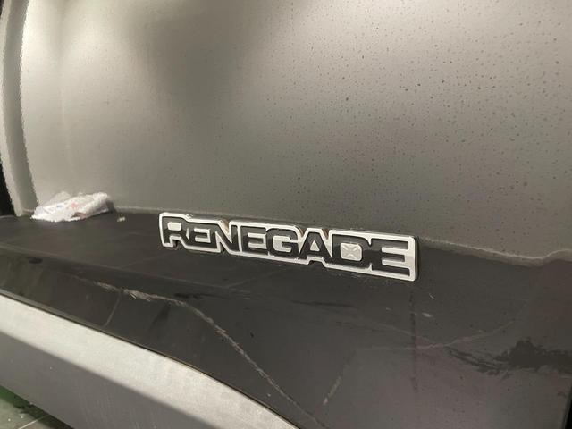 ジープ・レネゲード ロンジチュード　ワンオーナー　禁煙車　ＡｐｐｌｅＣａｒＰｌａｙ　バックカメラ　ＥＴＣ　電動パーキングブレーキ（60枚目）