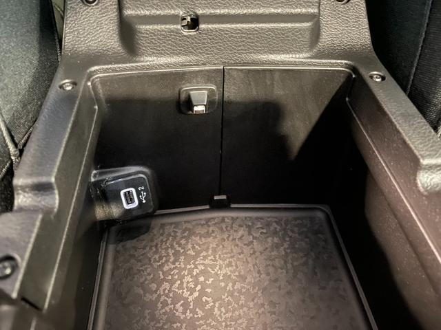 ジープ・ラングラーアンリミテッド スポーツ　登録済未使用車　１２．３型ナビ　ワイヤレスＡｐｐｌｅＣａｒＰｌａｙ　バックカメラ　アダプティブクルーズコントロール　ＬＥＤヘッドライト　ＡＴタイヤ（35枚目）