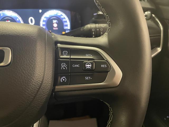 ジープ・コマンダー リミテッド 登録済未使用車 ハンズフリー電動バックドア ワイヤレスAppleCarPlay 10.1型ナビ 360度モニター アダプティブクルーズコントロール ブレーキホールド LEDヘッドライト(22枚目)