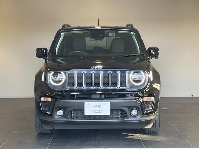 ジープ・レネゲード リミテッド　禁煙車　ＬＥＤヘッドライト　純正ドライブレコーダー前後　電動本革シート　ＡｐｐｌｅＣａｒＰｌａｙ　８．４型ナビ　バックカメラ　ＥＴＣ２．０　アダプティブクルーズコントロール　電動パーキングブレーキ（6枚目）