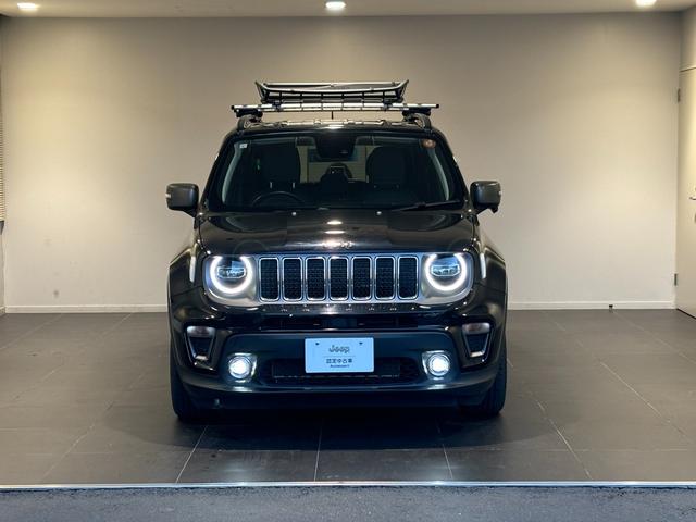 ジープ・レネゲード リミテッド　電動本革シート　アダプティブクルーズコントロール　シートヒーター（3枚目）