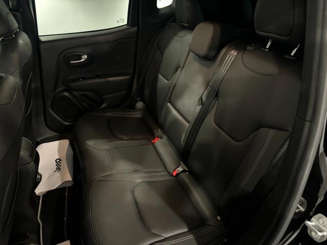 ジープ・レネゲード リミテッド　電動本革シート　アダプティブクルーズコントロール　シートヒーター（36枚目）