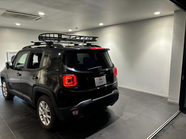 ジープ・レネゲード リミテッド　電動本革シート　アダプティブクルーズコントロール　シートヒーター（39枚目）