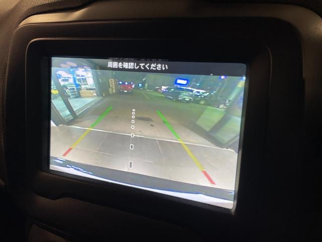 ジープ・レネゲード ナイトイーグル　２００台限定車　ワンオーナー　禁煙車　１８インチグロスブラックアルミホイール　ブラックグリル　ＡｐｐｌｅＣａｒＰｌａｙ　ドラレコ前後　クルーズコントロール　ＥＴＣ　バックカメラ　電動パーキングブレーキ（32枚目）