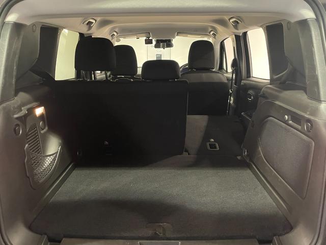 ジープ・レネゲード ナイトイーグル　２００台限定車　ワンオーナー　禁煙車　１８インチグロスブラックアルミホイール　ブラックグリル　ＡｐｐｌｅＣａｒＰｌａｙ　ドラレコ前後　クルーズコントロール　ＥＴＣ　バックカメラ　電動パーキングブレーキ（56枚目）