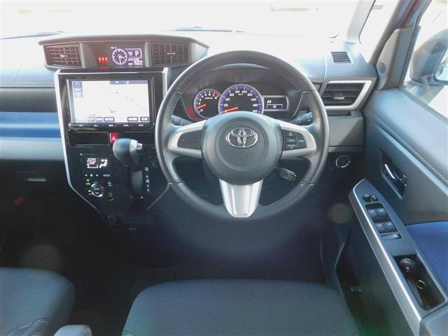 タンク カスタムＧ－Ｔ　スマキ－　地上デジタル　アルミホイル　踏み間違い防止装置　両側電動ドア　ＬＥＤヘッドライト　クルコン　リアカメラ　横滑り防止装置　ＥＴＣ　ウォークスルー　キーレス　ドライブレコーダー　ＴＶナビ　ＤＶＤ（4枚目）