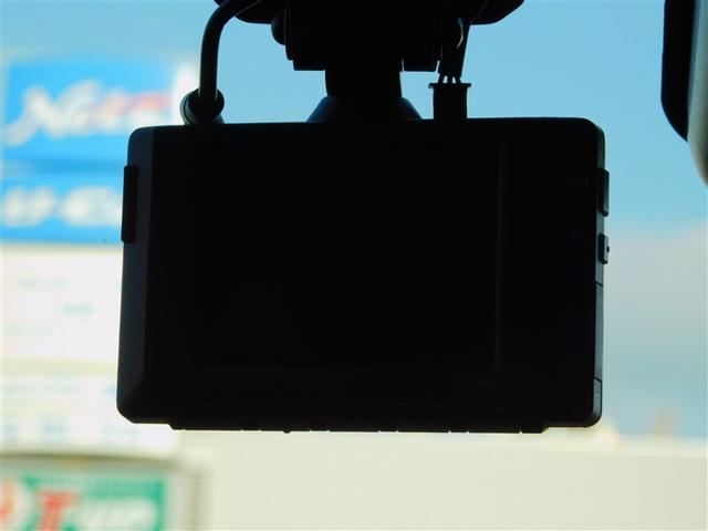 ヤリスクロス ハイブリッドZ クルーズC 横滑防止装置 リアカメラ LEDライト 点検記録簿 盗難防止装置 電動シート ドライブレコーダー AW キーレス スマートキー ABS 4WD ETC AC100V エアバッグ エアコン(21枚目)