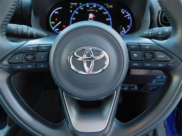 ヤリスクロス ハイブリッドZ クルーズC 横滑防止装置 リアカメラ LEDライト 点検記録簿 盗難防止装置 電動シート ドライブレコーダー AW キーレス スマートキー ABS 4WD ETC AC100V エアバッグ エアコン(29枚目)