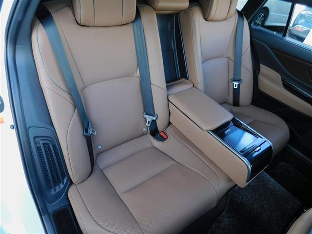 クラウン Z ムーンルーフ レザーシート LEDヘッドライト TV 1オナ 地デジTV ABS AC100V パワーシート アイドリングストップ バックモニター スマートキー ETC アルミホイール エアコン(7枚目)