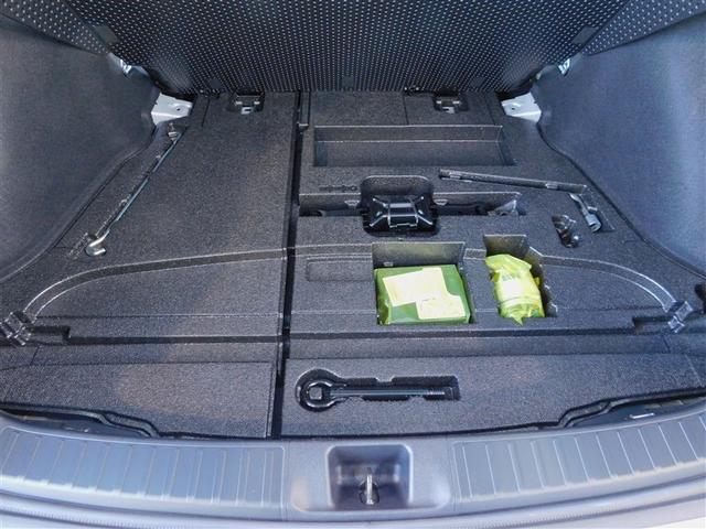 プリウス Aツーリングセレクション ドラレコ付き スマキー イモビライザー バックモニター 1オーナ クルコン 記録簿有 LEDヘッドライト DVD視聴可 ETC ナビTV メモリーナビゲーション 横滑り防止機能 キーフリ アルミ(11枚目)