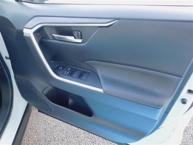 RAV4 ハイブリッドX 衝突被害軽減装置 点検記録簿 地デジ 1オーナー リアカメラ 盗難防止 メモリーナビゲーション オートクルーズ LEDライト スマ-トキ- 横滑り防止機能 ETC車載器 アルミホイール キーフリー(28枚目)