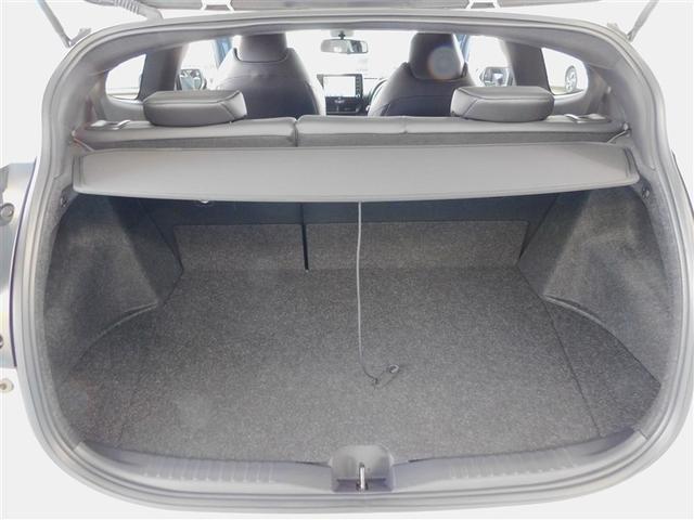 ＧＲヤリス ＲＺ　ハイパフォーマンス　１オーナ　Ｉストップ　ＬＥＤヘッド　盗難防止システム　バックガイドモニター　ＡＷＤ　フルオートエアコン　横滑り防止装置付き　アクティブクルーズコントロール　スマートキ－　ミュージックプレイヤー接続可（9枚目）