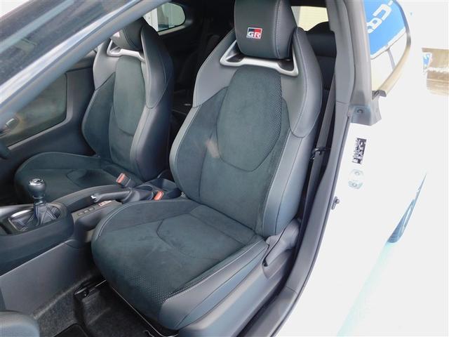 ＧＲヤリス ＲＺ　ハイパフォーマンス　１オーナ　Ｉストップ　ＬＥＤヘッド　盗難防止システム　バックガイドモニター　ＡＷＤ　フルオートエアコン　横滑り防止装置付き　アクティブクルーズコントロール　スマートキ－　ミュージックプレイヤー接続可（12枚目）