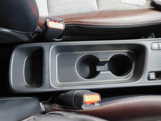 ヤリスクロス ハイブリッドＺ　インテリジェントキー　アルミホイル　ＬＥＤライト　１オ－ナ－　リアカメラ　クルーズコントロール　整備記録簿　横滑り防止システム　ＴＶ　電動シ－ト　パワステ　オートエアコン　キーフリー　イモビライザ（29枚目）