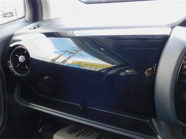 �I�[�o���h�b�g�J���[�̃C���p�l�I�[�i�[�����g