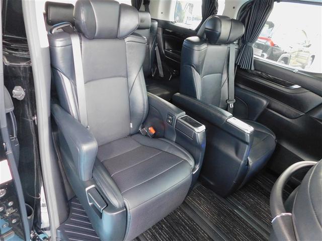 ヴェルファイア ２．５Ｚ　Ｇエディション　両側Ｐスライドドア　サンル－フ　ＬＥＤヘットライト　地上デジタル　メディアプレイヤー接続　ＡＷ　ＤＶＤ可　盗難防止システム　クルコン　サイドエアバッグ　Ｐシート　スマートキ－　ＥＴＣ　エアロ　ナビＴＶ（8枚目）