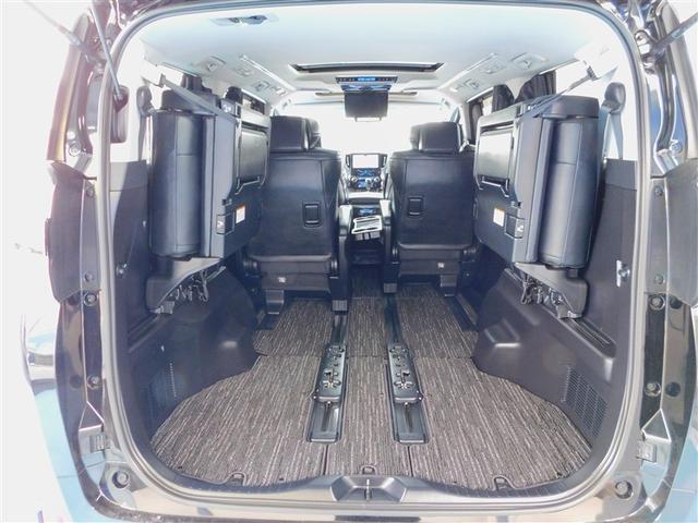 ヴェルファイア ２．５Ｚ　Ｇエディション　両側Ｐスライドドア　サンル－フ　ＬＥＤヘットライト　地上デジタル　メディアプレイヤー接続　ＡＷ　ＤＶＤ可　盗難防止システム　クルコン　サイドエアバッグ　Ｐシート　スマートキ－　ＥＴＣ　エアロ　ナビＴＶ（12枚目）