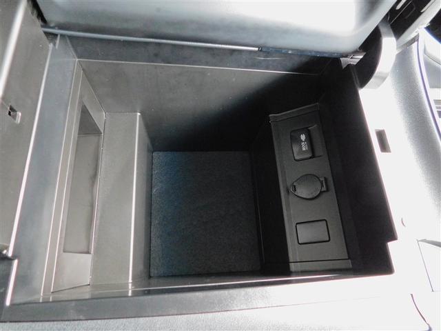 ヴェルファイア ２．５Ｚ　Ｇエディション　両側Ｐスライドドア　サンル－フ　ＬＥＤヘットライト　地上デジタル　メディアプレイヤー接続　ＡＷ　ＤＶＤ可　盗難防止システム　クルコン　サイドエアバッグ　Ｐシート　スマートキ－　ＥＴＣ　エアロ　ナビＴＶ（30枚目）