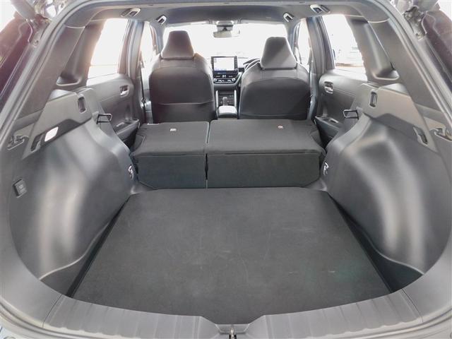 カローラクロス ハイブリッド　Ｚ　電動シ－ト　地デジＴＶ　プリクラッシュセーフティシステム　キーレスエントリー　横滑防止装置　整備記録簿　ＡＣ１００Ｖ電源　ＡＡＣ　盗難防止システム　ＴＶ　メディアプレイヤー接続　オートクルーズ　ＥＴＣ（11枚目）