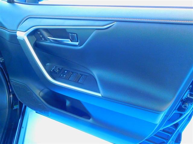 ＲＡＶ４ ハイブリッドアドベンチャー　リアカメラ　ＴＳＳ　セキュリティアラーム　ＬＥＤライト　アルミ　横滑り防止装置　電動シート　オートクルーズコントロール　エアバッグ　ミュージックプレイヤー接続可　ＡＢＳ　記録簿　キーレス　スマートキー（33枚目）
