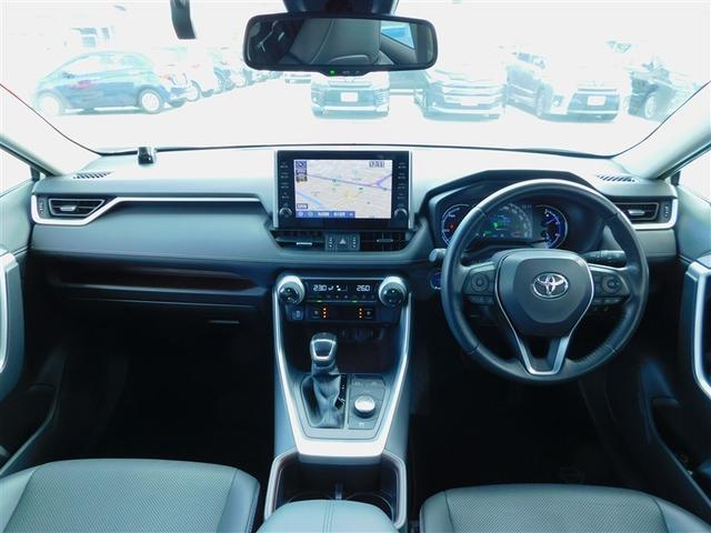 ＲＡＶ４ ハイブリッドＧ　試乗車　ドラレコ付き　盗難防止　ＡＣ１００　ＬＥＤランプ　点検記録簿　スマートキー＆プッシュスタート　オートエアコン　４ＷＤ車　メディアプレイヤー接続　横滑防止　運転席パワーシート　ＡＷ　エアバッグ（6枚目）