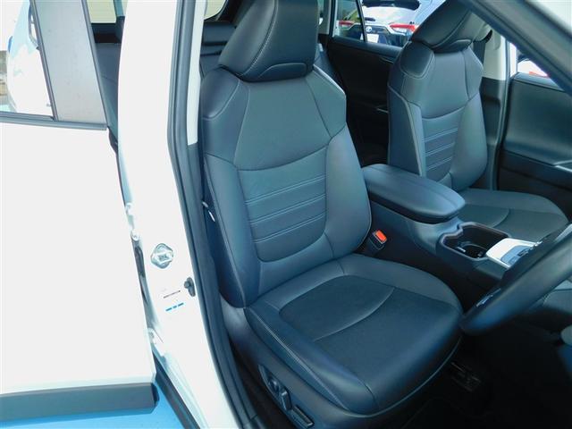 ＲＡＶ４ ハイブリッドＧ　試乗車　ドラレコ付き　盗難防止　ＡＣ１００　ＬＥＤランプ　点検記録簿　スマートキー＆プッシュスタート　オートエアコン　４ＷＤ車　メディアプレイヤー接続　横滑防止　運転席パワーシート　ＡＷ　エアバッグ（7枚目）